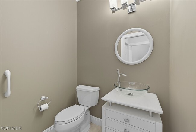 Building Photo - 28328 Hidden Lake Dr
