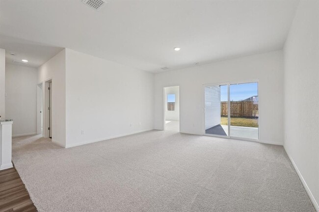 Building Photo - 108 Eleanor Ln