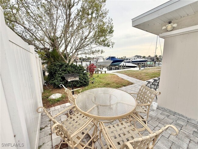 Building Photo - 1730 Bikini Ct