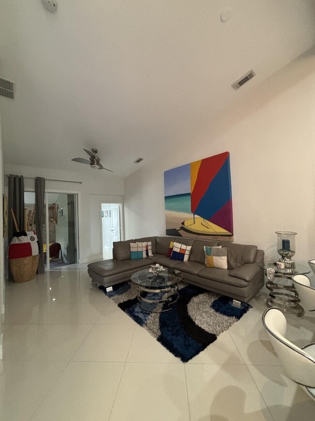 Building Photo - 10491 SW Academic Way