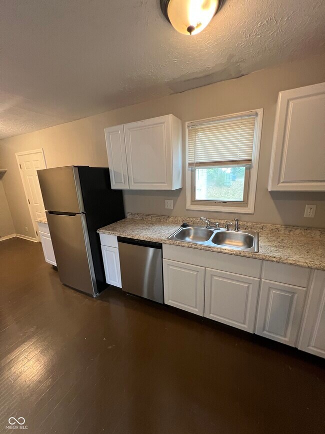 Building Photo - 4113 Cornelius Ave