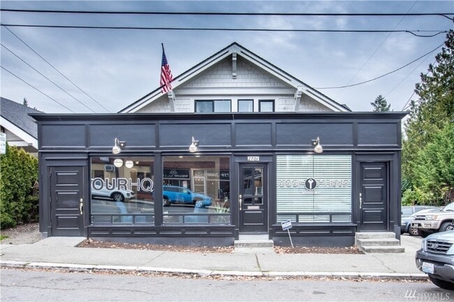 Building Photo - 2108 N Oakes St