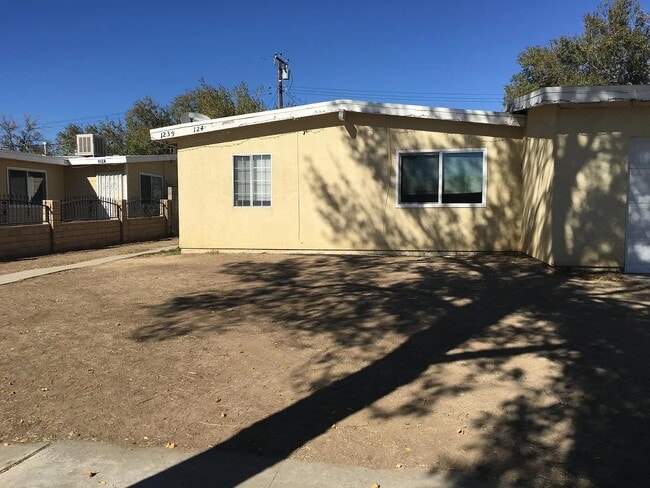 Building Photo - 1239 W Avenue H15