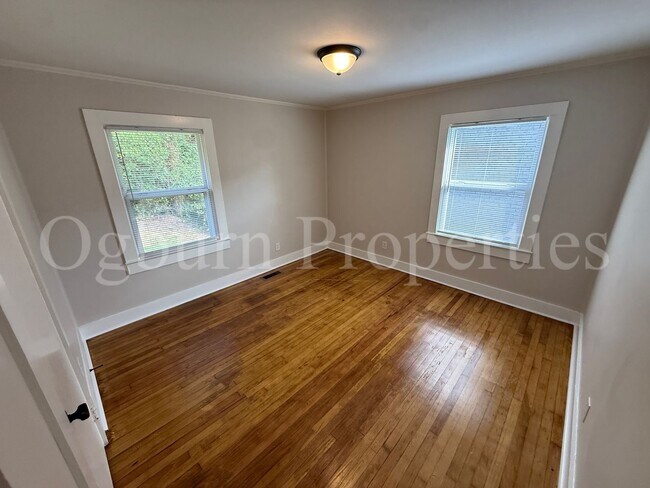 Building Photo - 1451 Emerald St