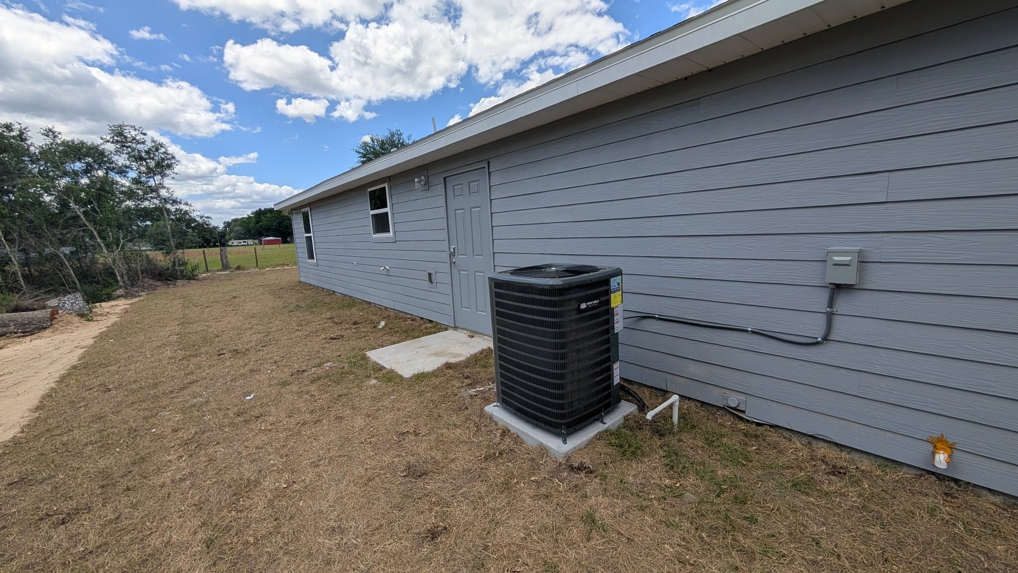 Building Photo - 8168 Juniper Rd