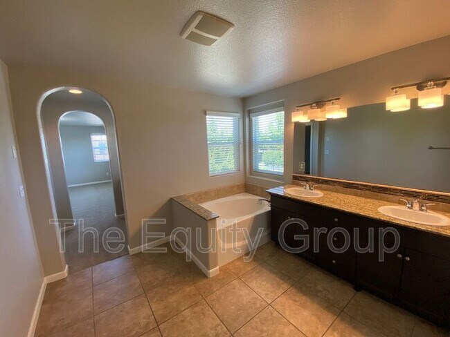 Building Photo - 3461 Alcove Way