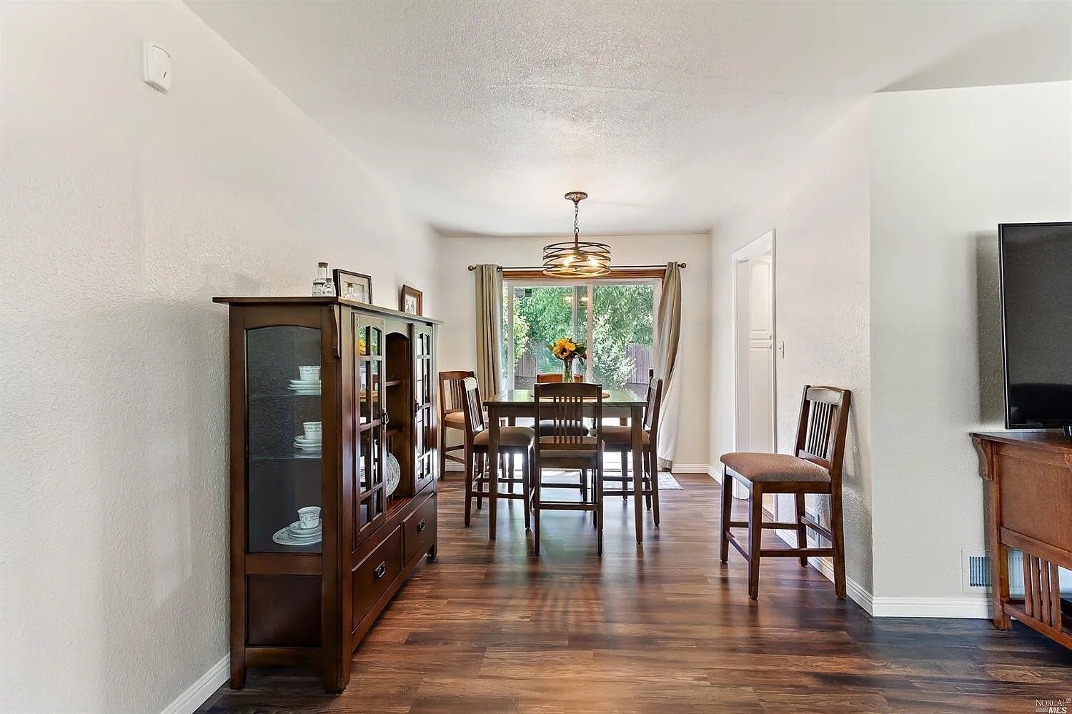 Building Photo - 352 Los Cerritos Dr