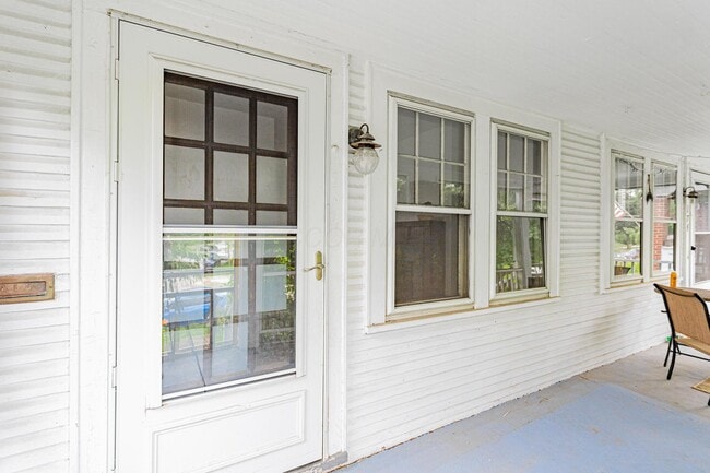 Building Photo - 174 W Weber Rd