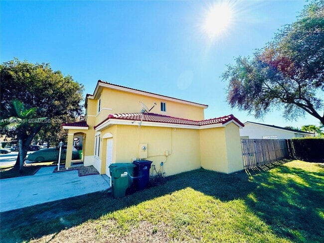 Building Photo - 16534 SW 97th Terrace