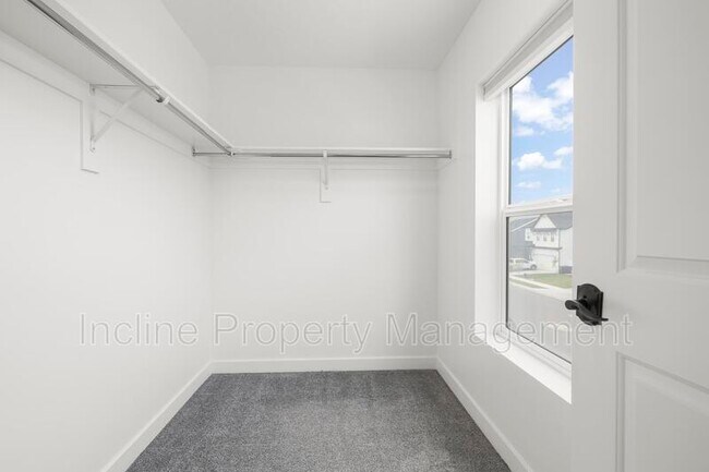 Building Photo - 5154 Folkstone Dr