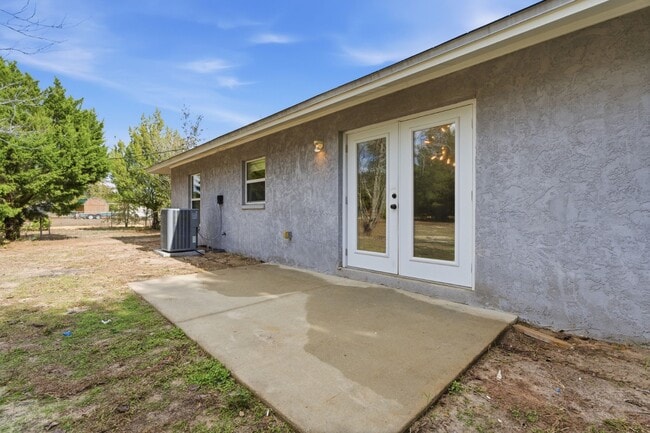 Building Photo - 533 Joseph Cir