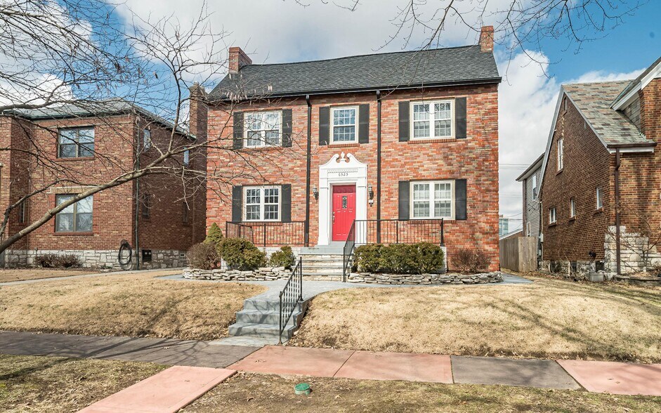 Primary Photo - 6525 Devonshire Ave