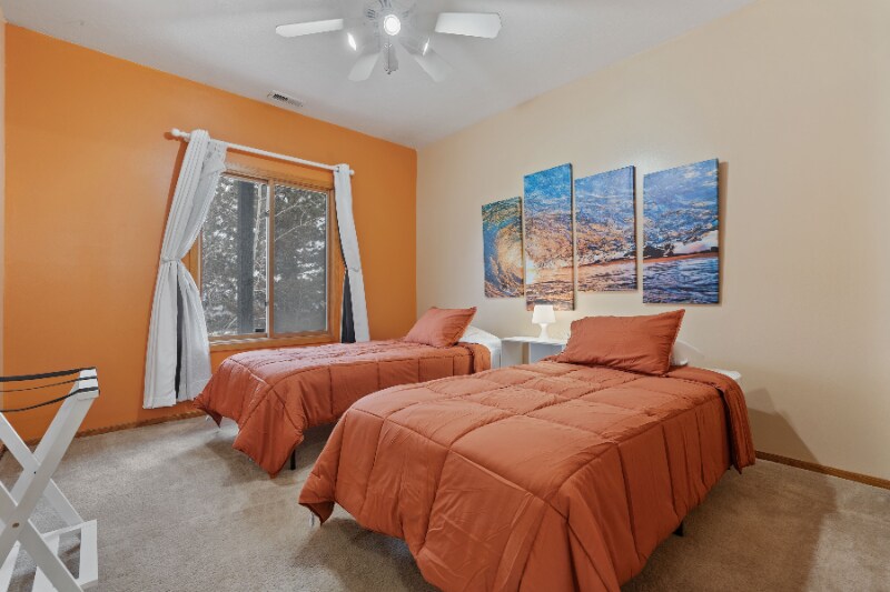 Building Photo - 6532 S Heughs Canyon Way