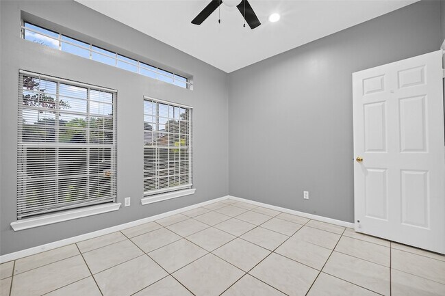 Building Photo - 13607 Sable Ln