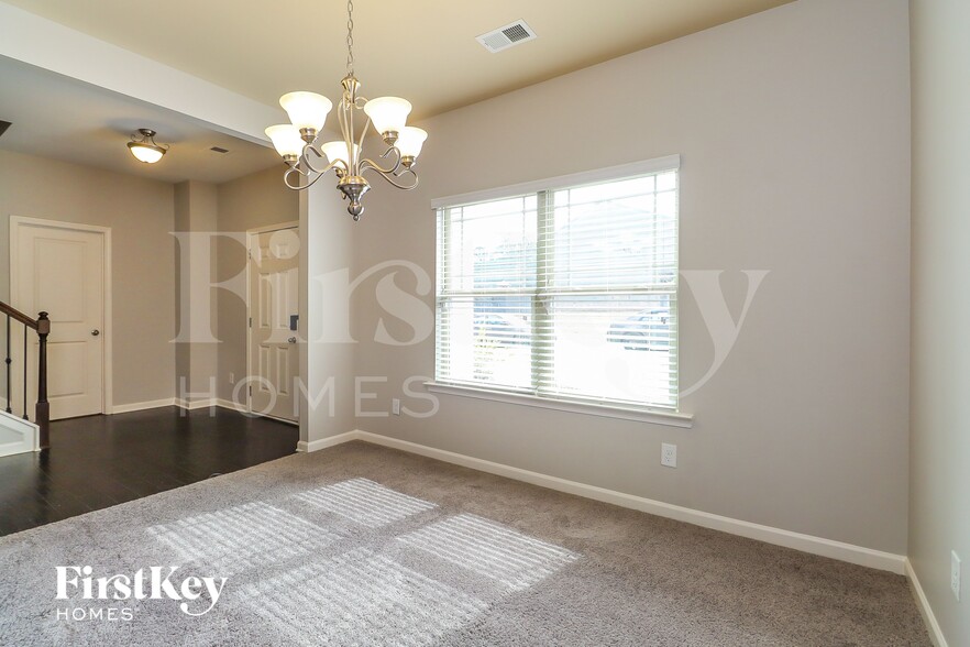 Building Photo - 730 Galveston Way