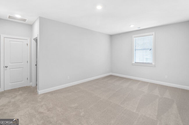 Building Photo - 520 Cunninghame Ct