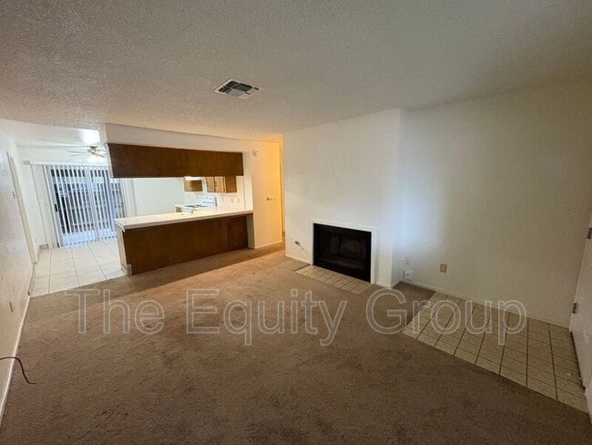 Building Photo - 2038 S Cain St