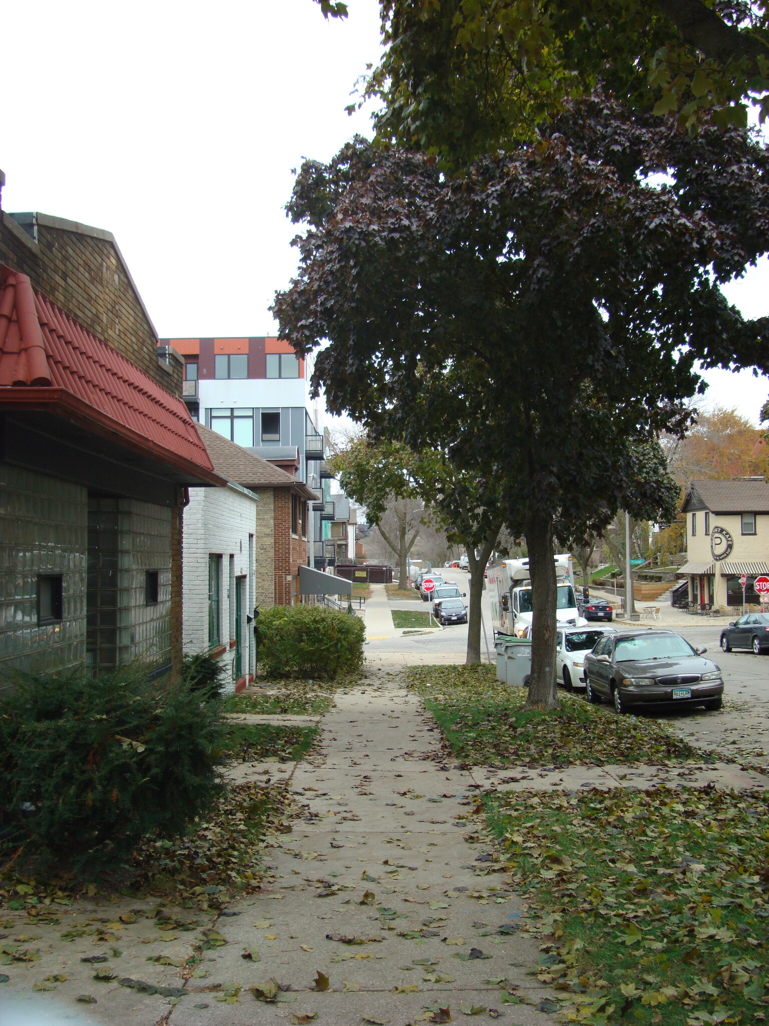 LOOKING NORTH - 1539 N Jackson St