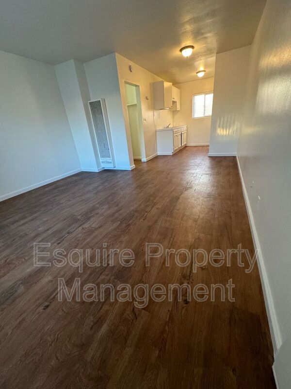 Building Photo - 730 W Channel Islands Blvd
