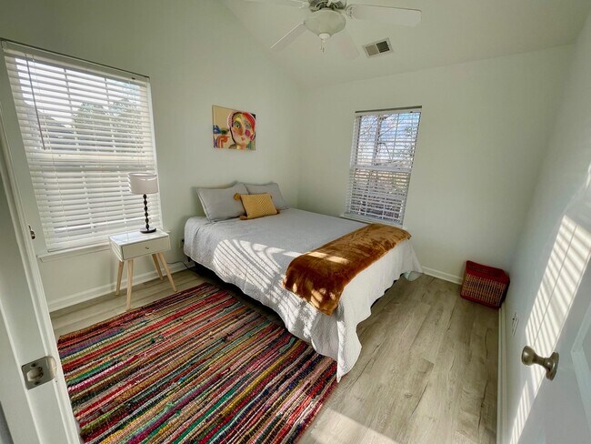 Building Photo - 1698 Low Country Pl