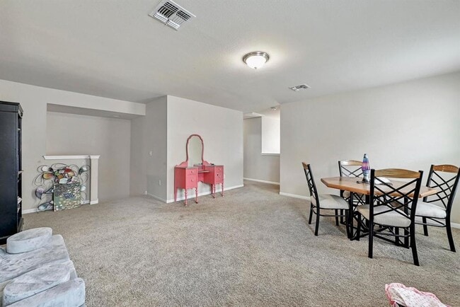 Building Photo - 409 Libani Ln