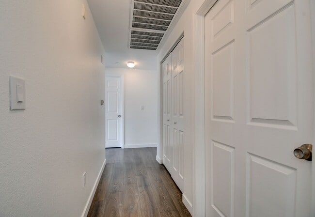 Building Photo - Beautiful 2 BR In Gated 89052 Community