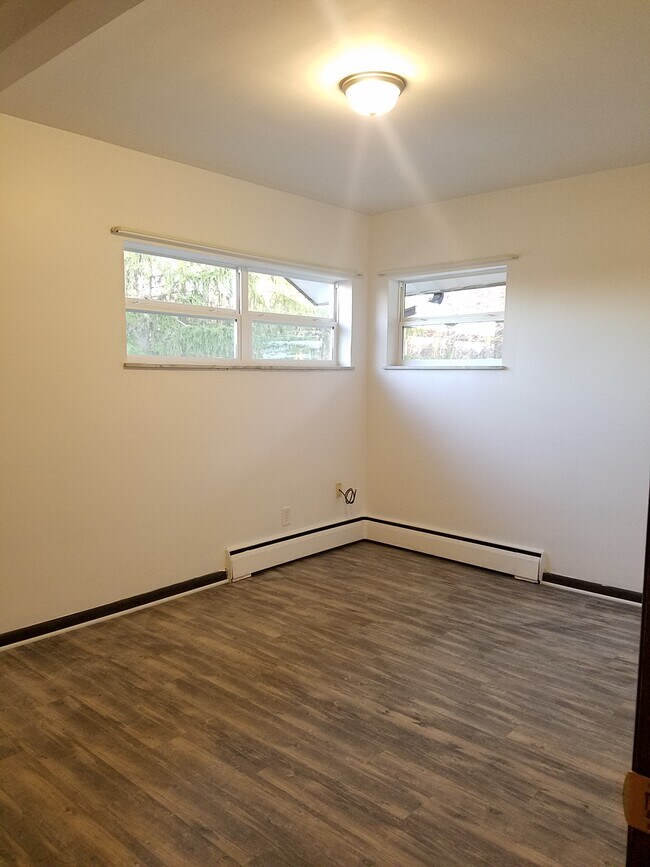 Building Photo - Ridgewood