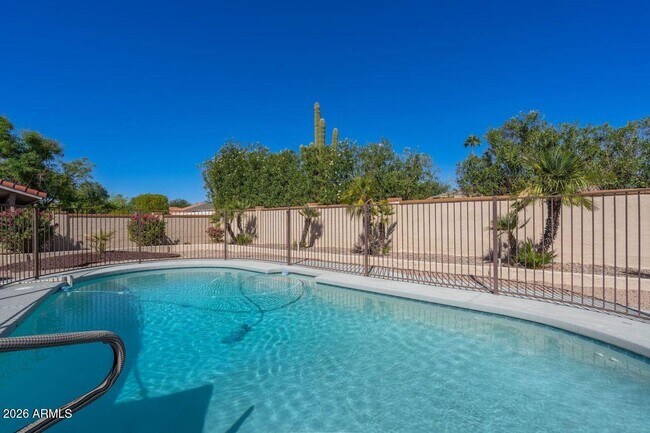 Building Photo - 8742 E San Daniel Dr