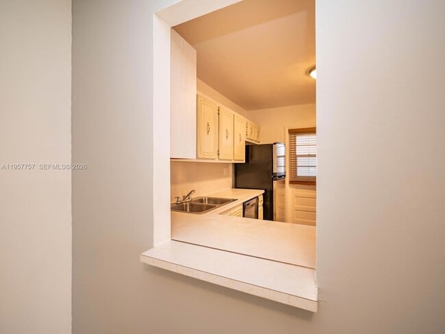 Building Photo - 8161 SW 24th Ct