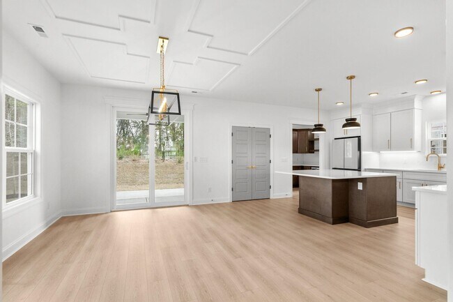 Building Photo - 113 ARBOR RIDGE CIR