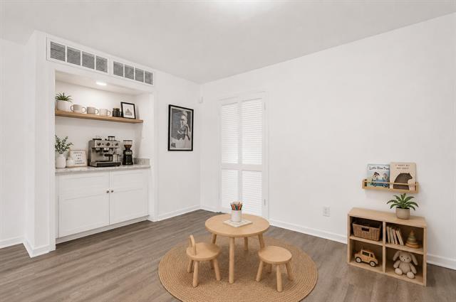 Building Photo - 7616 Riverbrook Dr