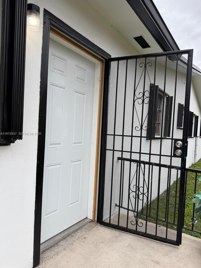 Building Photo - 1350 NW 96th St