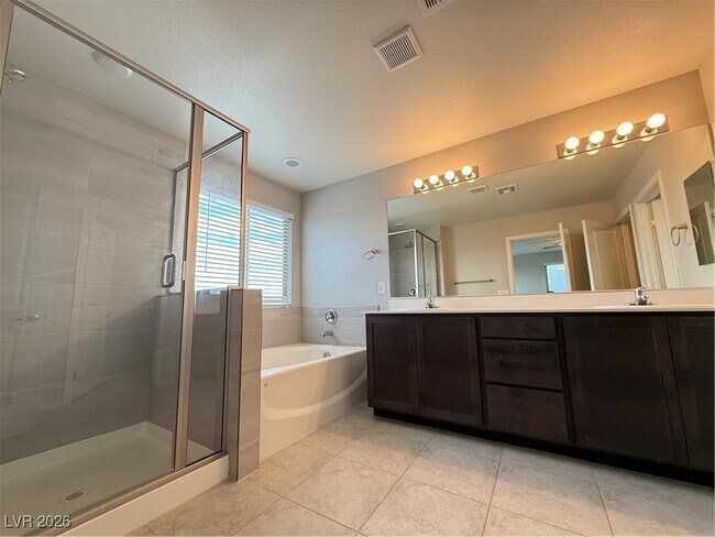 Building Photo - 5520 Bonita Park Ct