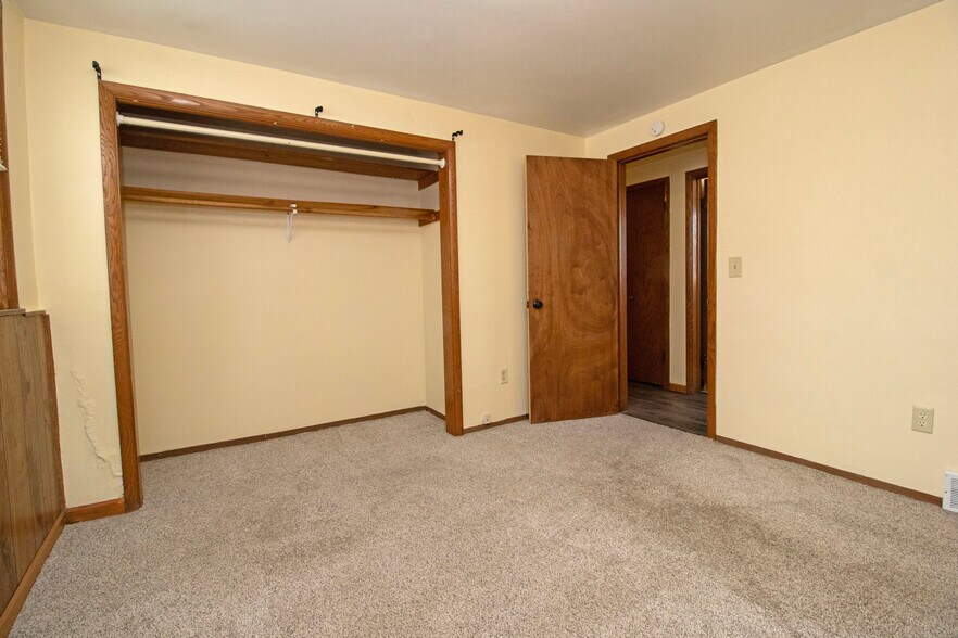 Building Photo - 1126 13th St S