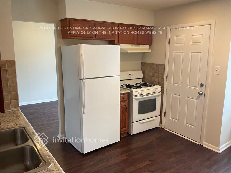 Building Photo - 5265 Arquilla Dr
