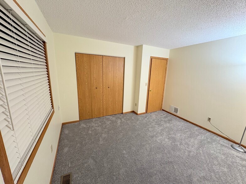 Bedroom# 2 - 4553 Scott Trl