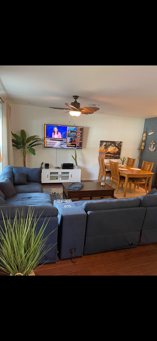 Building Photo - 118 N Fredrica Ave