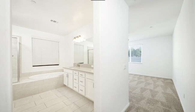 Building Photo - 14317 Pemberley Passage Ave