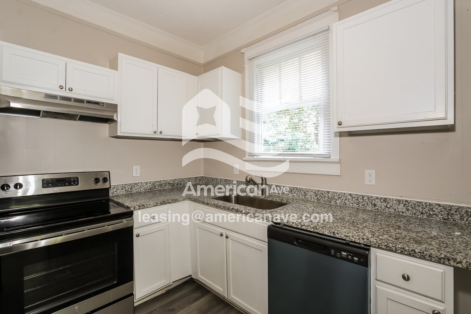 Building Photo - 1144 Beman St