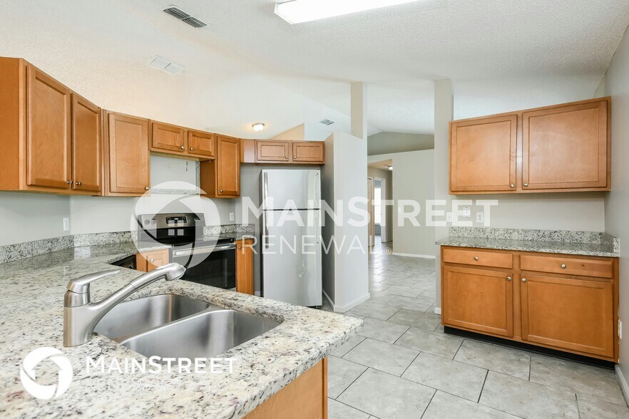 Building Photo - 625 Regency Way