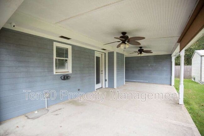 Building Photo - 776 Lee Rd 222