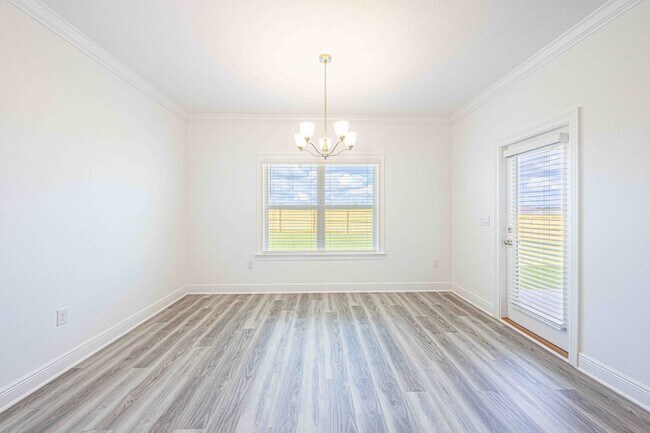 Building Photo - 12753 Shoshoney Cir