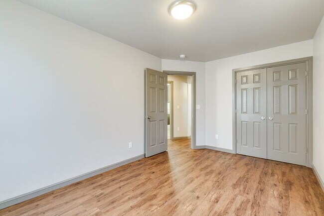 Building Photo - 2412 NW 40th St