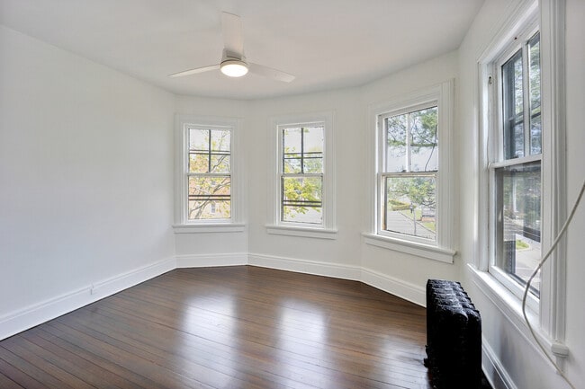 Building Photo - 62 Shrewsbury Ave