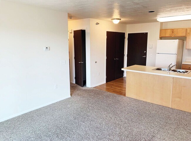 Building Photo - Highlands Ridge Apartments