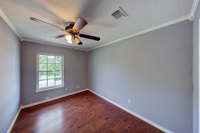 Building Photo - 263 E Castle Harbour Dr