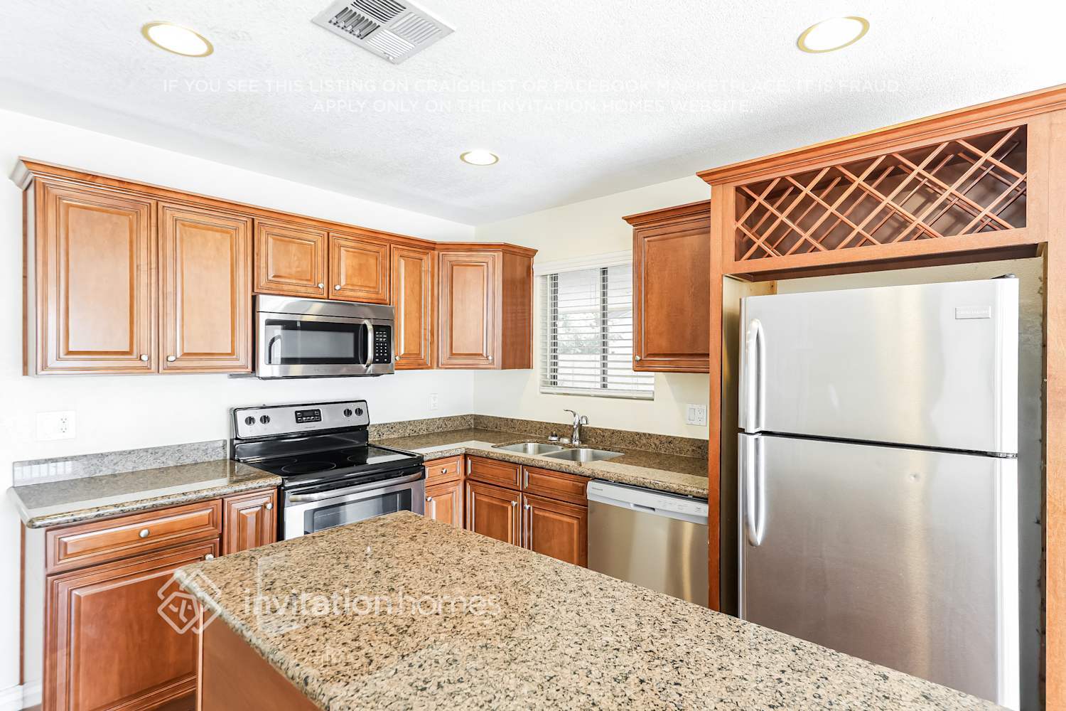 Building Photo - 3725 W Butler Dr