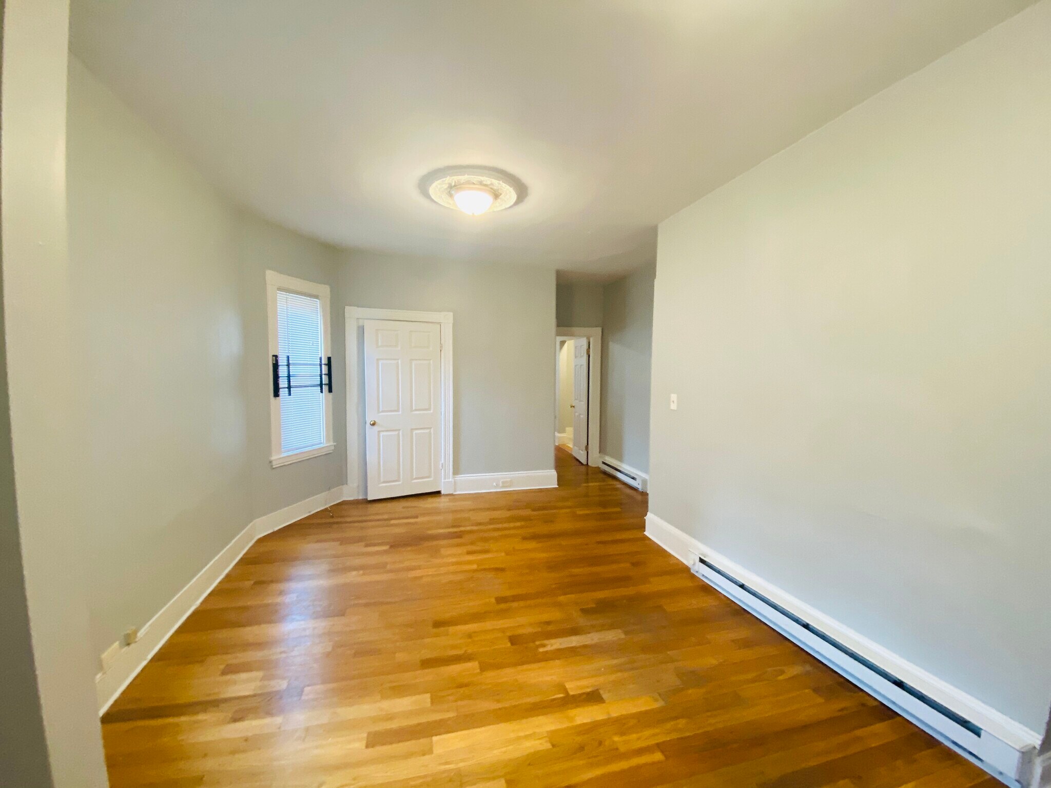 Building Photo - 8 Coleman St