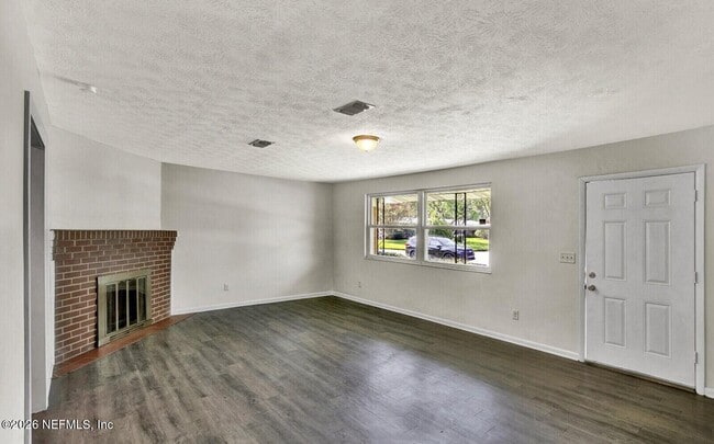 Building Photo - 5013 Chivalry Dr