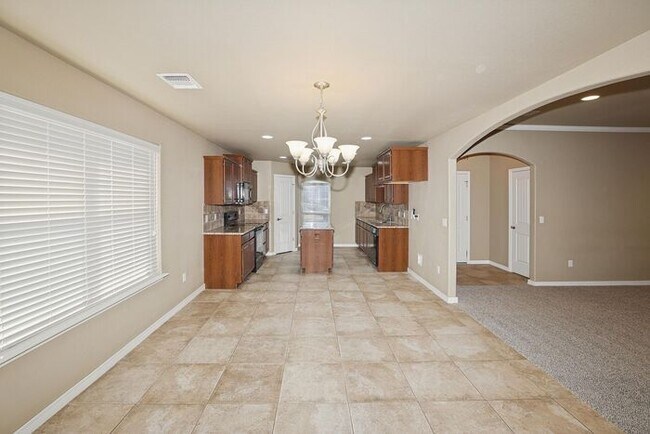 Building Photo - 7403 Kodiak Ave